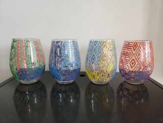 Stemless wine glasses