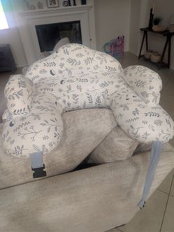 Nursing pillow