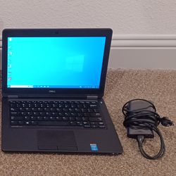 Dell Laptop In Great Working Condition!