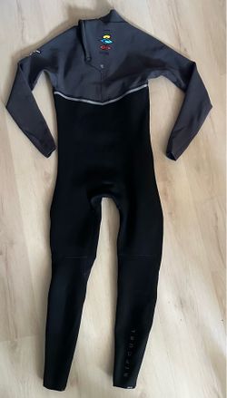 Men’s wet suit size M