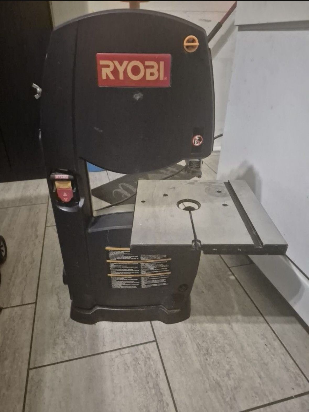 Robi 9” Band Saw