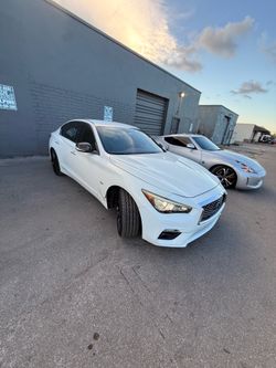 Infiniti q50 luxe 2018  2.0t
