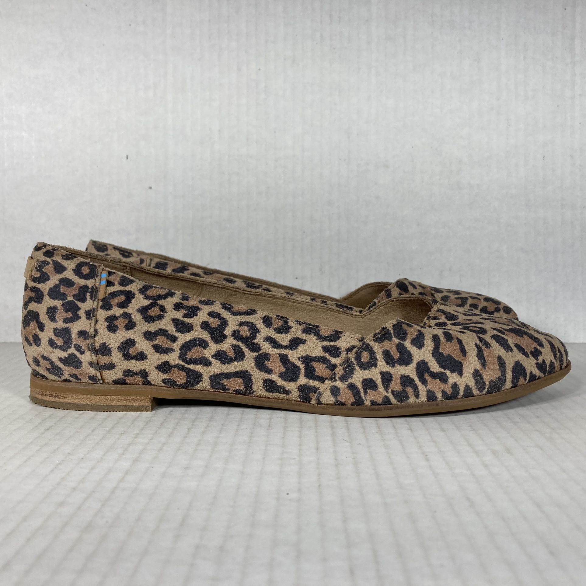 Toms Julie Size 8.5 Women Shoes Tan Brown Black Suede Leopard Print Ballet Flats
