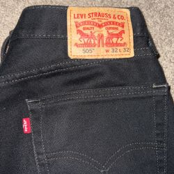 Black Levi 505s 32/32
