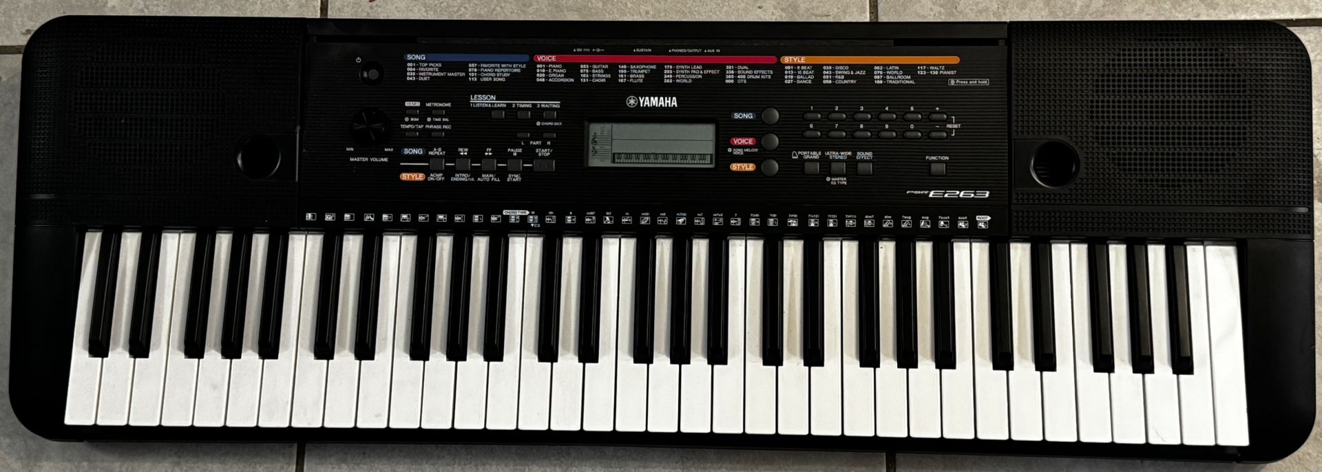 🎹 Yamaha PSR-E263 Keyboard