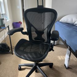  Herman Miller Aeron Size B Chairs  