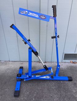 Louisville Slugger Blue Flame Pitching Machine