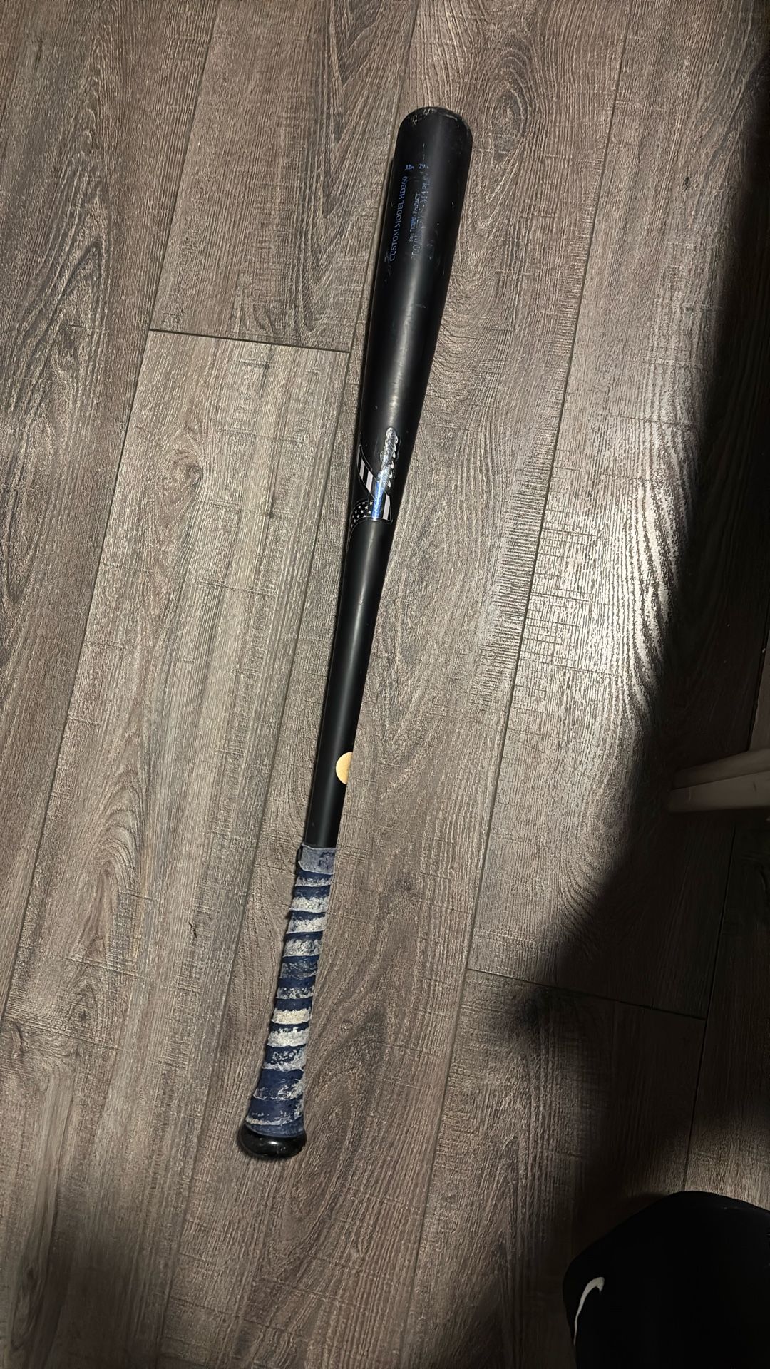 Used Victus Wood Bat 32” 29 oz