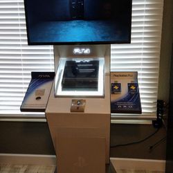 Sony Playstation 4 store kiosk in great condition!!
