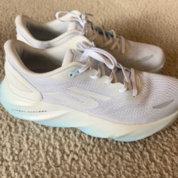 Used Skechers Aero Burst