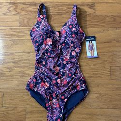 NWT Land’s End women Floral One-Piece Swimsuit size XS