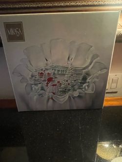 Mikasa Serving Platter, Holiday Landscape