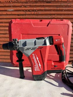 Milwaukee 1-3/4” SDS MAX Rotary Hammer