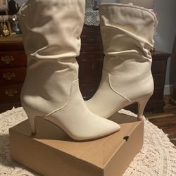 White Women Boots Size 8 Women