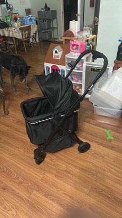 Dog stroller