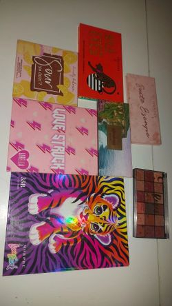 Eyeshadow Palette Bundle