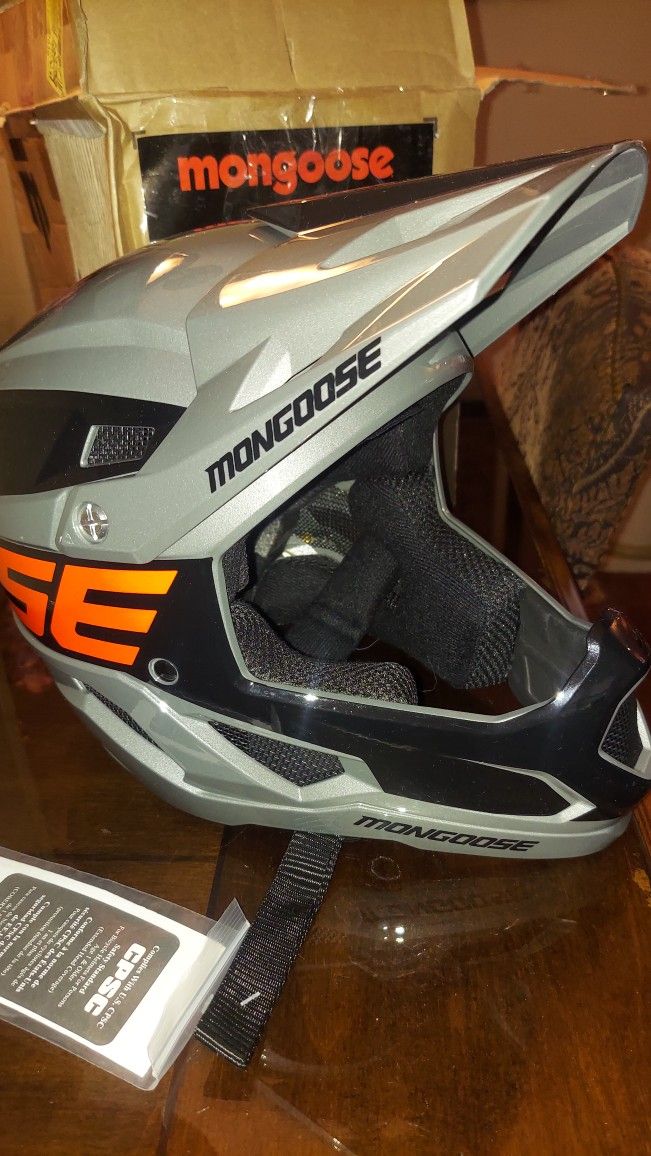 Mongoose Helmet