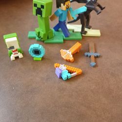Minecraft Micro Figures Weapons And  Accessories 