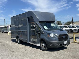 2021 Ford Transit-350 Cutaway