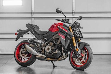 2026 Suzuki Gsx-S1000am6