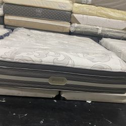 king mattress beautyrest pillowtop and box springs 