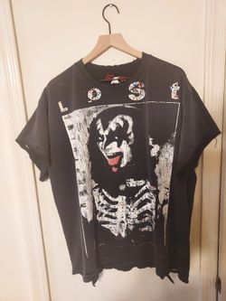 Lost Intricacy "Kiss Of Monroe" T-Shirt