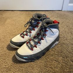Jordan 9 Fire Red Sneakers