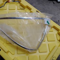 2000 -2005 Chrome Headlight/Taillight Trim