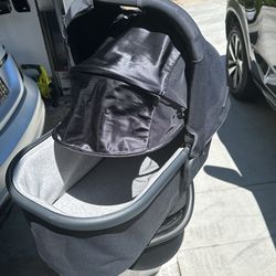 Uppa Baby Vista Bassinet Attachment