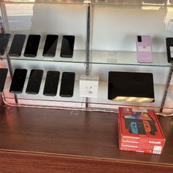 iPhones, iPads, Android Devices  Cases, Screen Protection  Reapirs On All Devices  