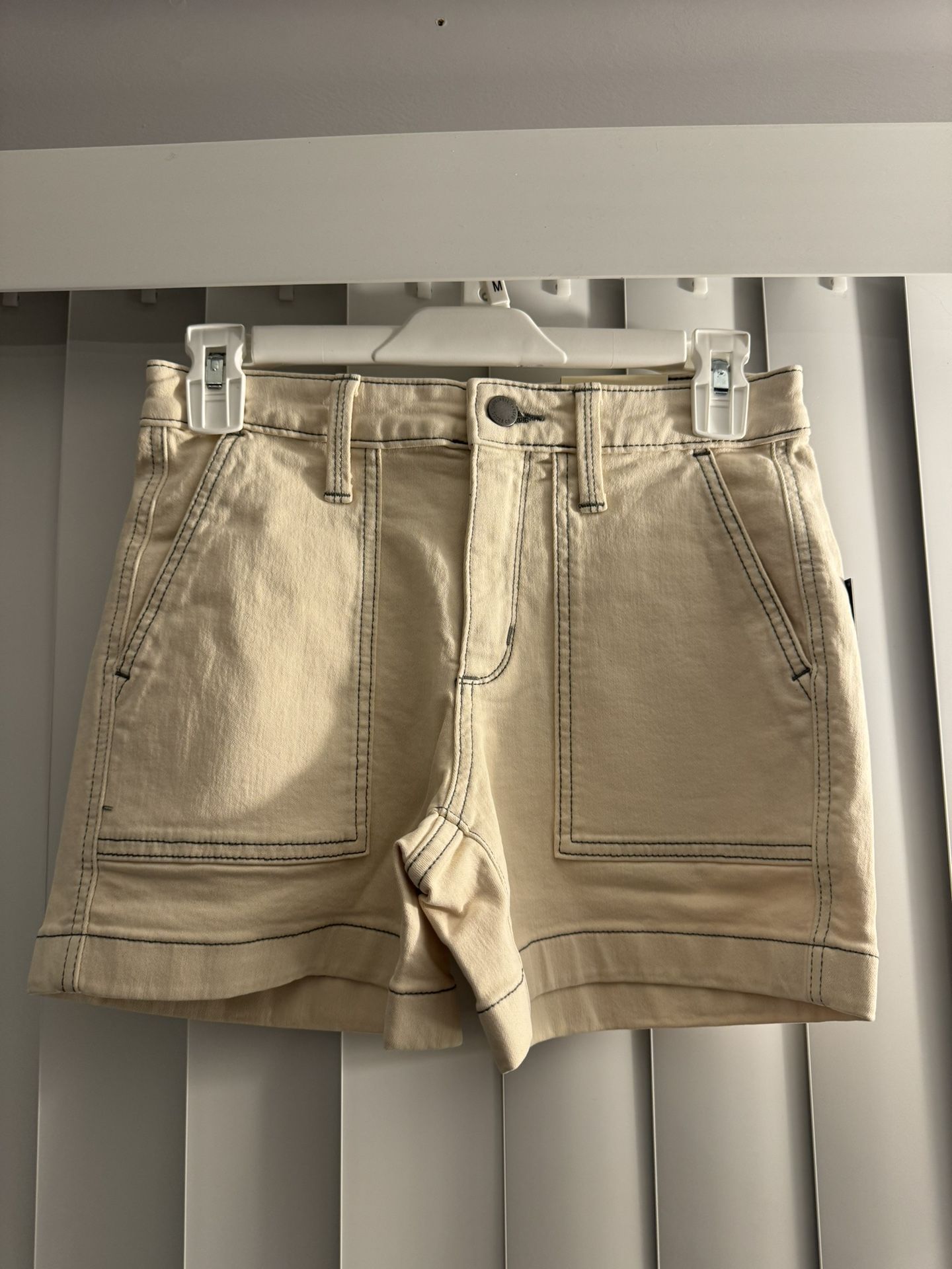 Exspress Midi High Rise Cream Jean Shorts Size 00 Womans