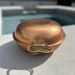 Vintage Hammered Copper Cataplanna Pan with Lid and Brass Handles