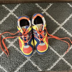 Soccer Shoes Size 9