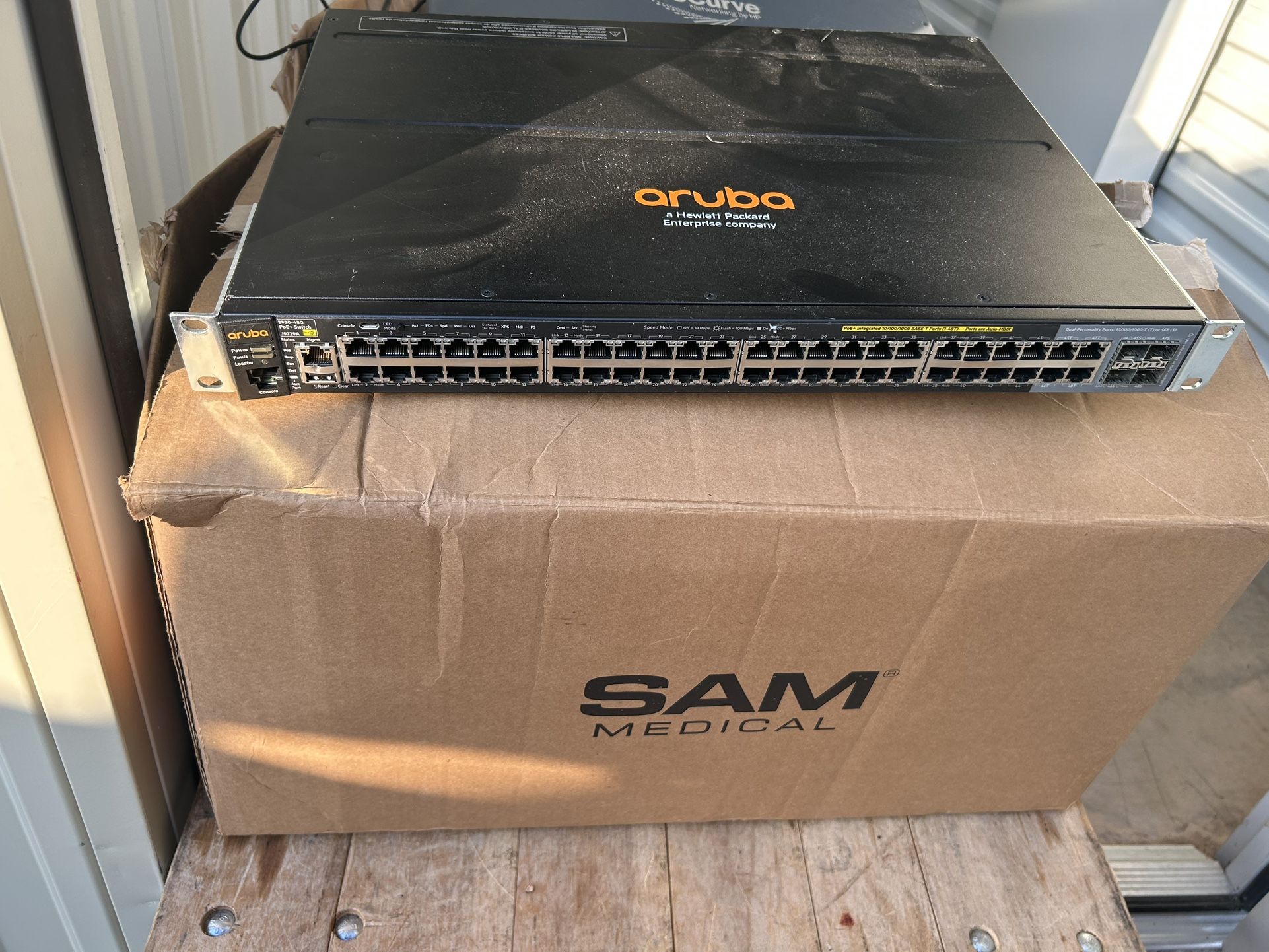 Aruba HP 2920 -48G PoE + Switch