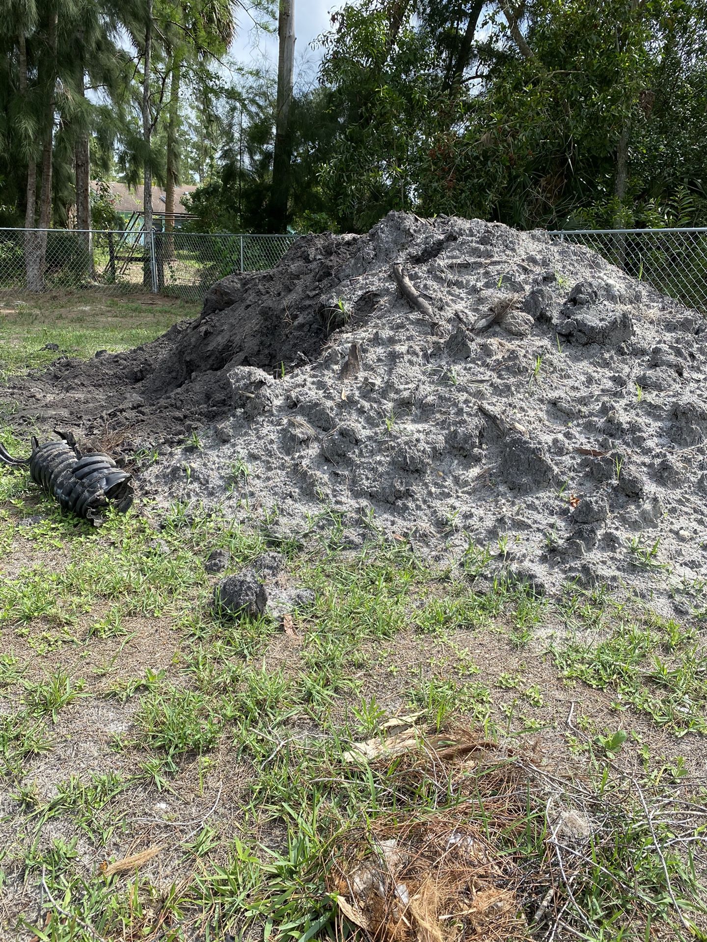 Bobcat sevice/ Dirt leveling/ Land Clearing