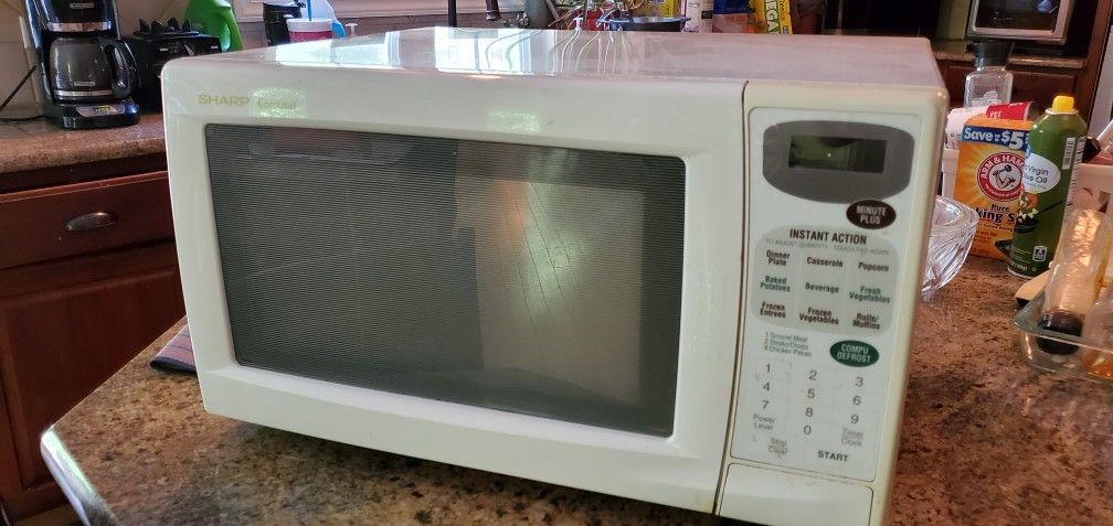 Micro Wave Oven Medium Size