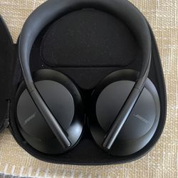 BOSE Headphones 700 Wireless 