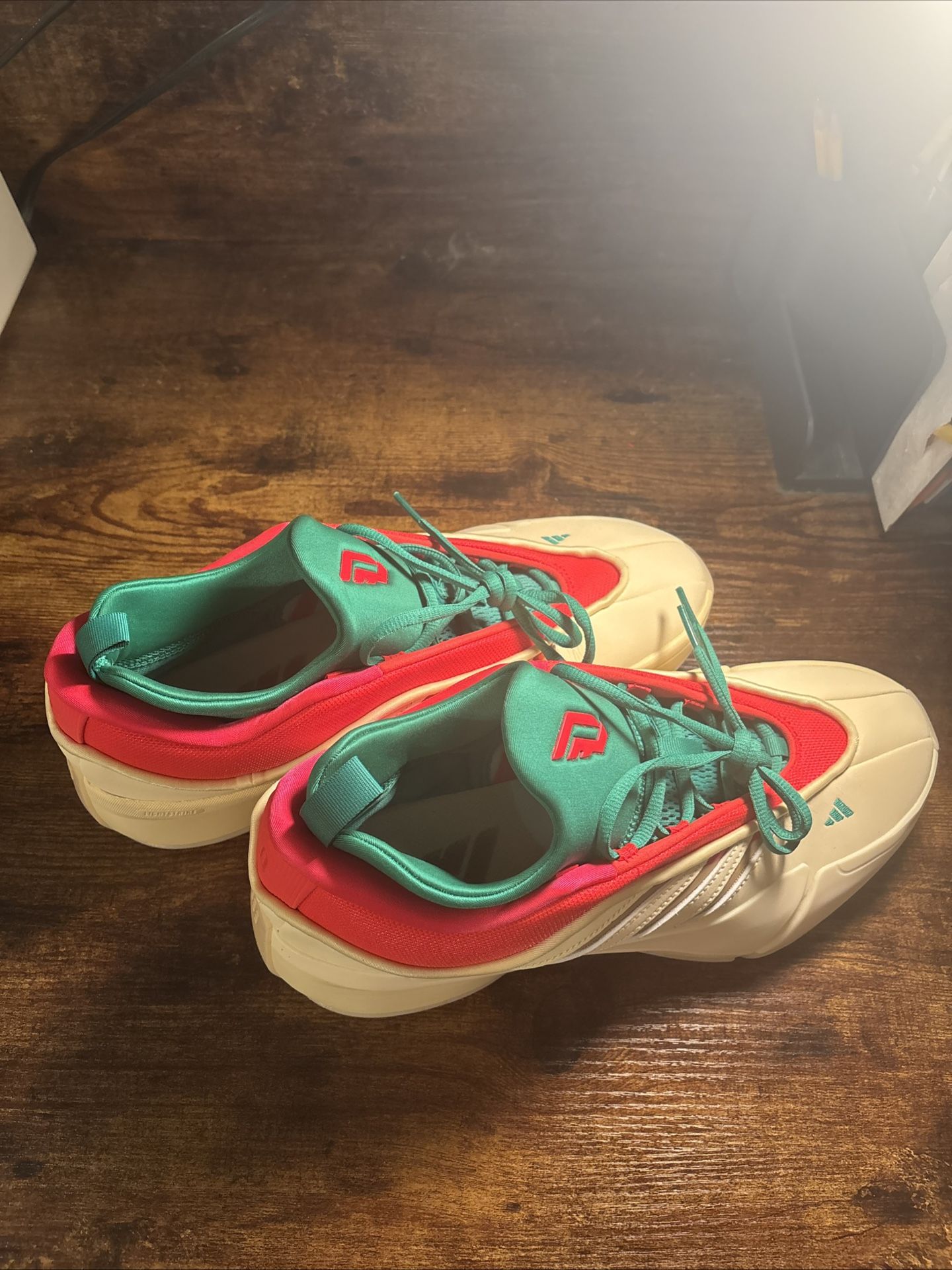 adidas Dame 9 “Egg Nog” Size Men’s 9.5 Brand New/Never Worn, No Box