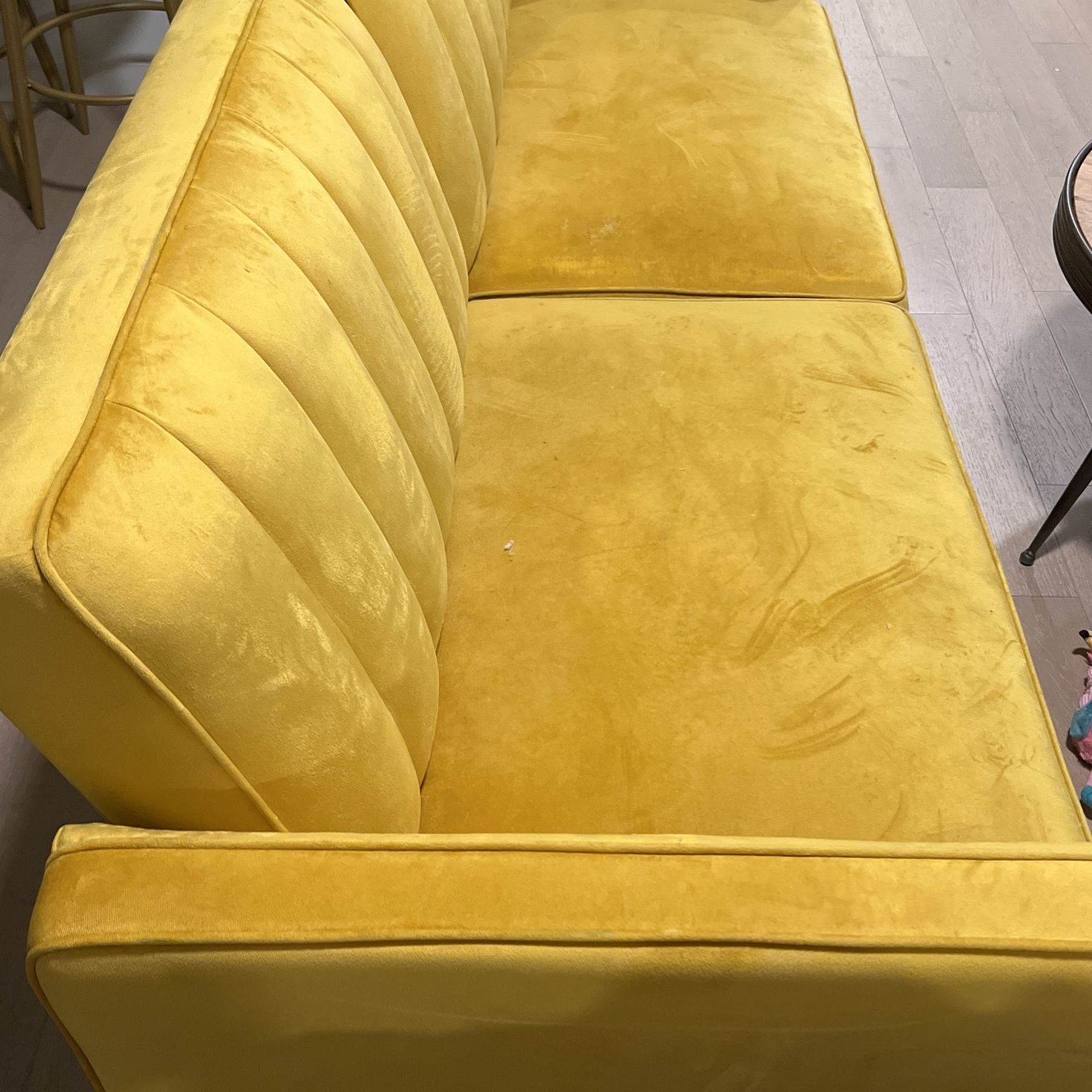 Yellow Gold Pull Out Couch! Moving The 6th! Must Sell for Sale in Los