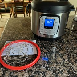 Gently Used Instant pot