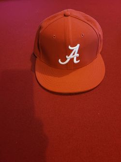 A- Red Cap by Nike size 7 1/4