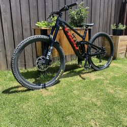 Trek Slash 7