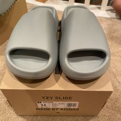 Brand New Yeezy Slide Salt Size 11