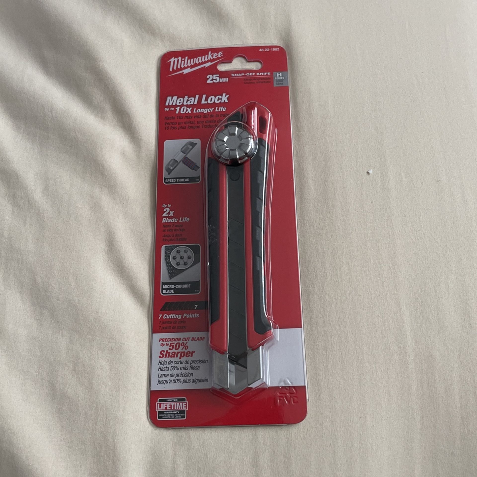 4.7 out of 5 stars126 Reviews Milwaukee 48-22-1962 25mm Snap Knife Metal Lock