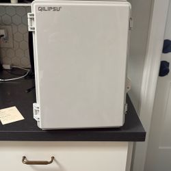 Qilipsu Waterproof Outdoor Electrical Box