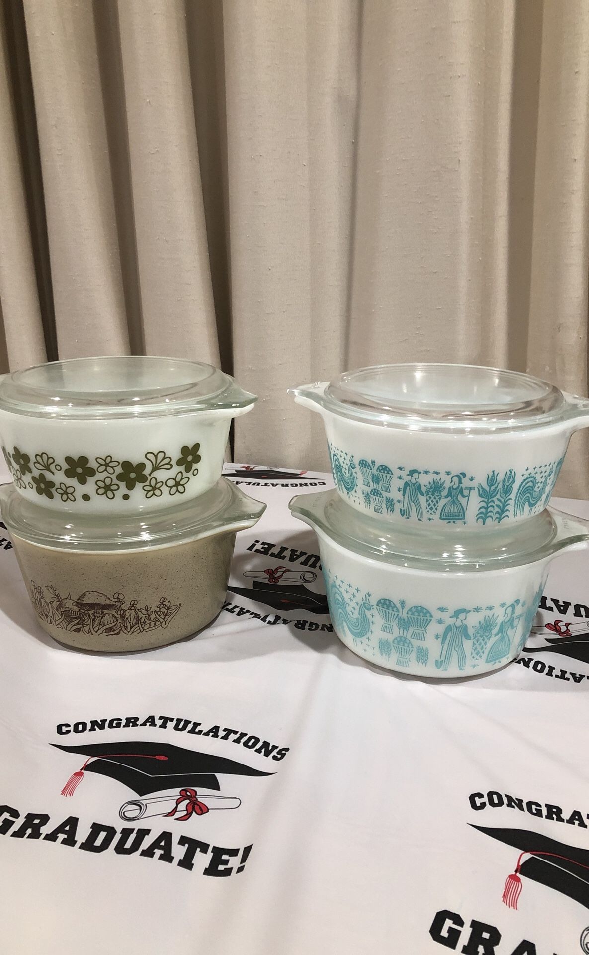 Unavailable vailable Vintage 8 Piece Of Pyrex casserole with lid. Please see all the pictures and read the description
