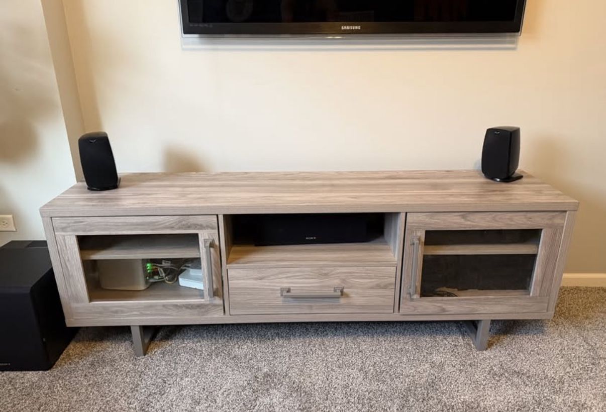 Insignia Light Gray TV Stand for TVs Up to 80"