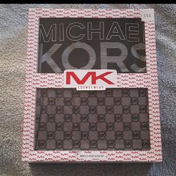 Michael Kors Men's 2 Piece  Lounge Set 