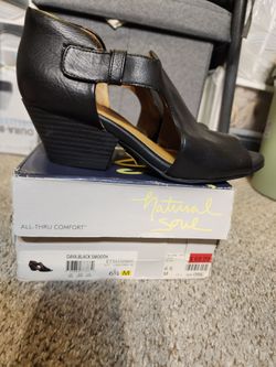 Daya heels