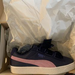 PUMA Unisex-Adult Basket Heart NS Wn Sneaker